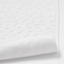 20"x32" Snow Leopard Bath Mat White - Threshold™ 2 20"x32" Snow Leopard Bath Mat White - Threshold™ -Home Furnishing Series Shop GUEST 061081fd 83d9 4466 b62d ad837060f183